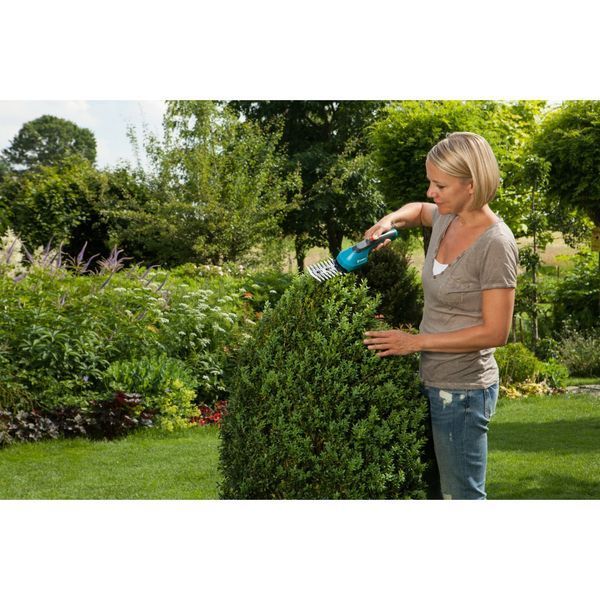 Ножницы для газонов и кустов GARDENA AccuCut 09883-34 (120/80 мм) 09883-34.000.00 фото