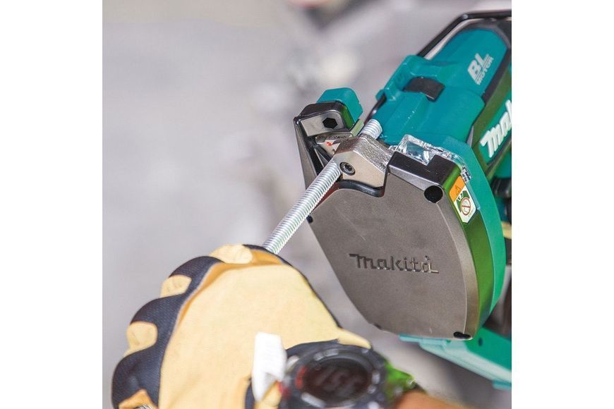Резак для резьбовых шпилек M6-M10 аккумуляторный Makita DSC102Z (LXT, BL, без аккумуляторов и зарядного устройства) DSC102Z фото